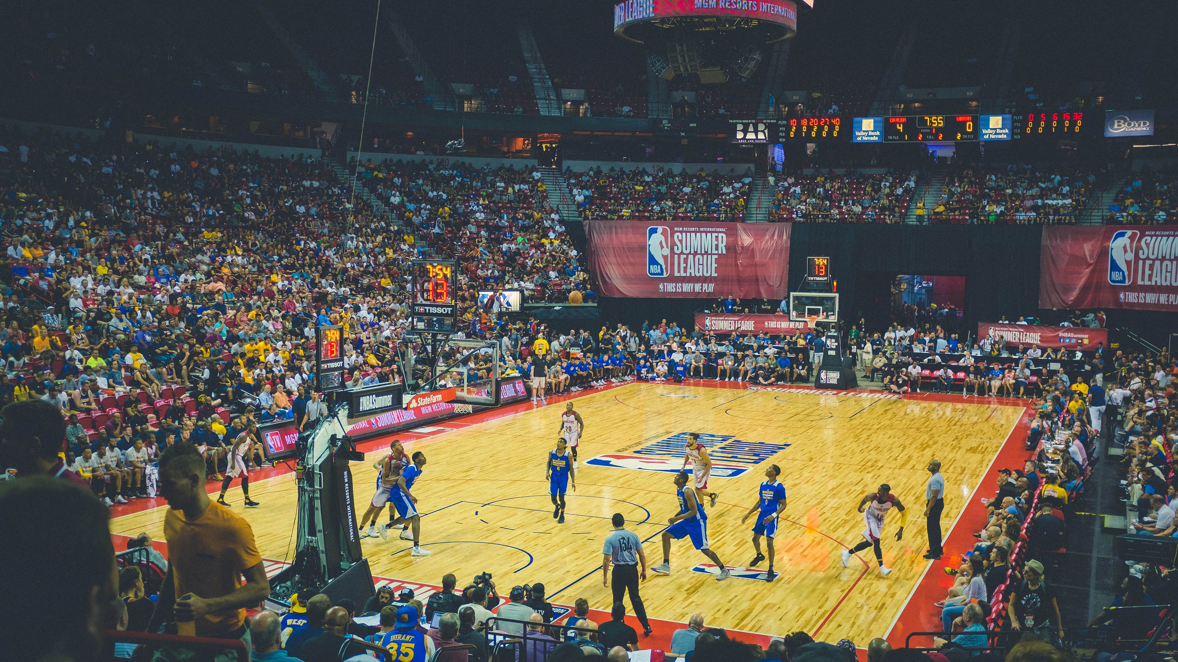 开云体育入口-克莱舞台越大越强,深圳队提前终结悬念奇才